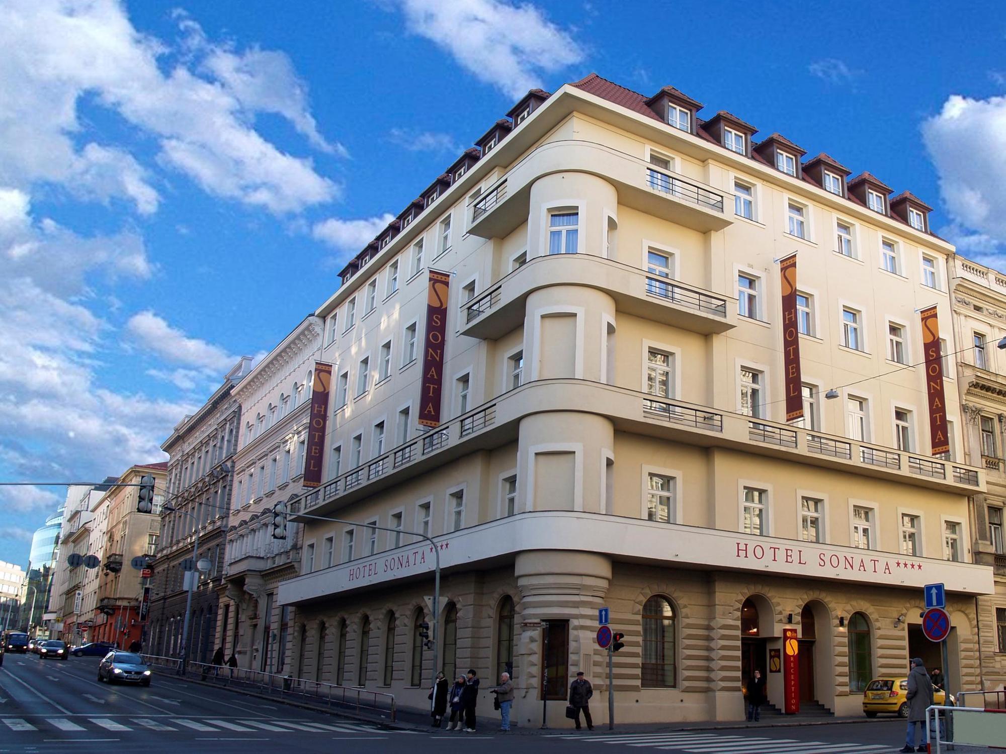 EA Hotel Sonata Praga Esterno foto