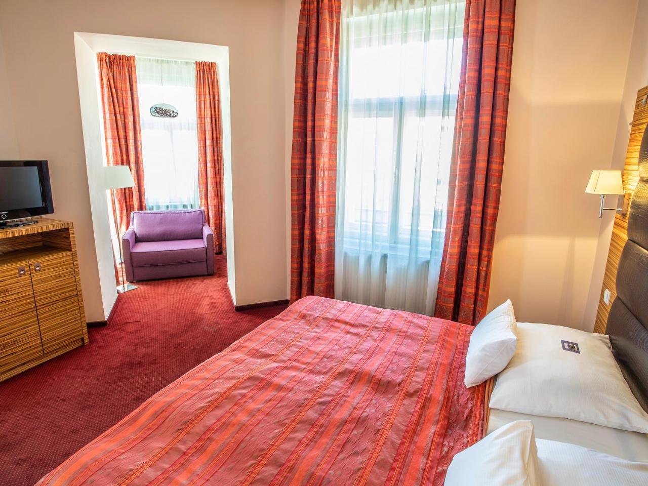 EA Hotel Sonata Praga Esterno foto